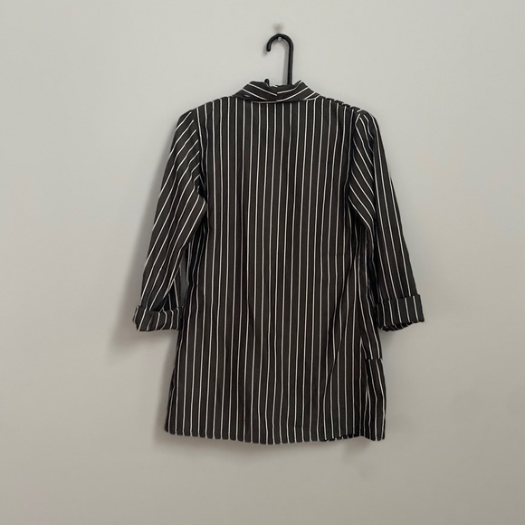 Pinstripe thin oversized blazer - Picture 6 of 6